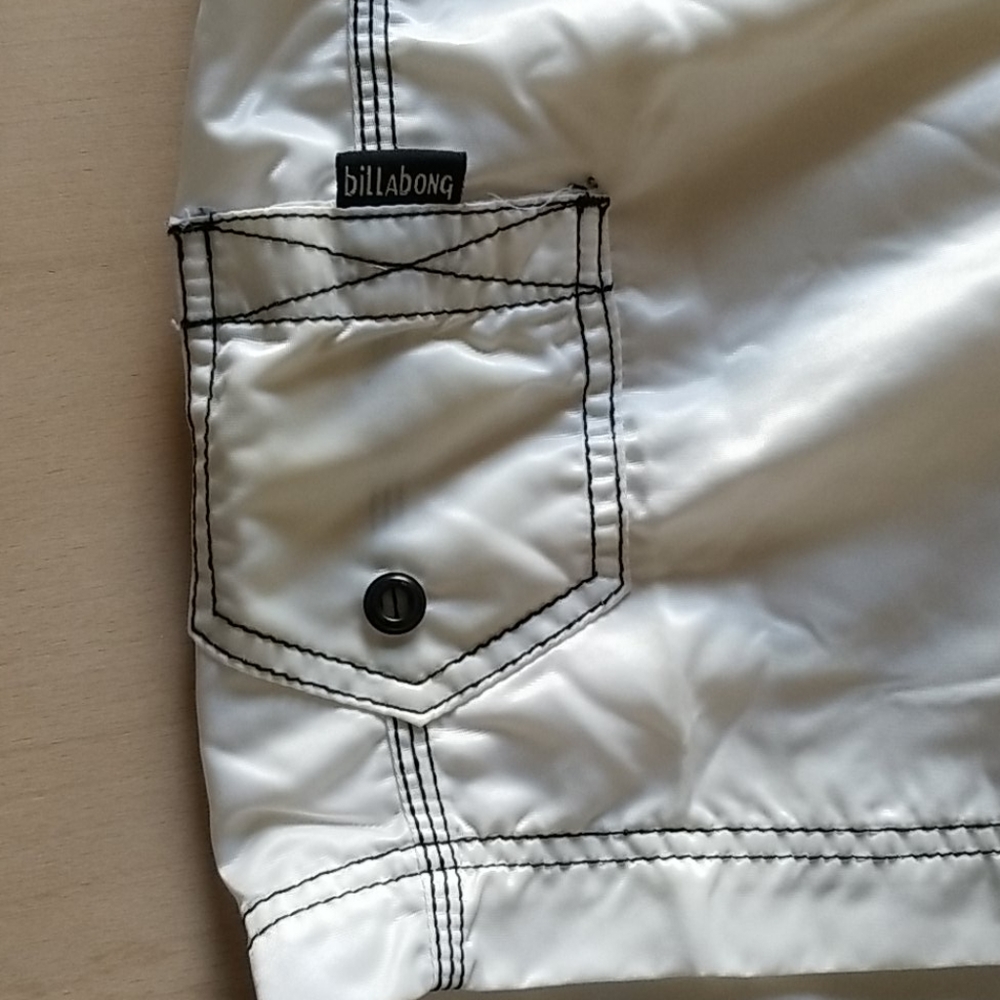Billabong board / swimming shorts - Picture 3 of 8